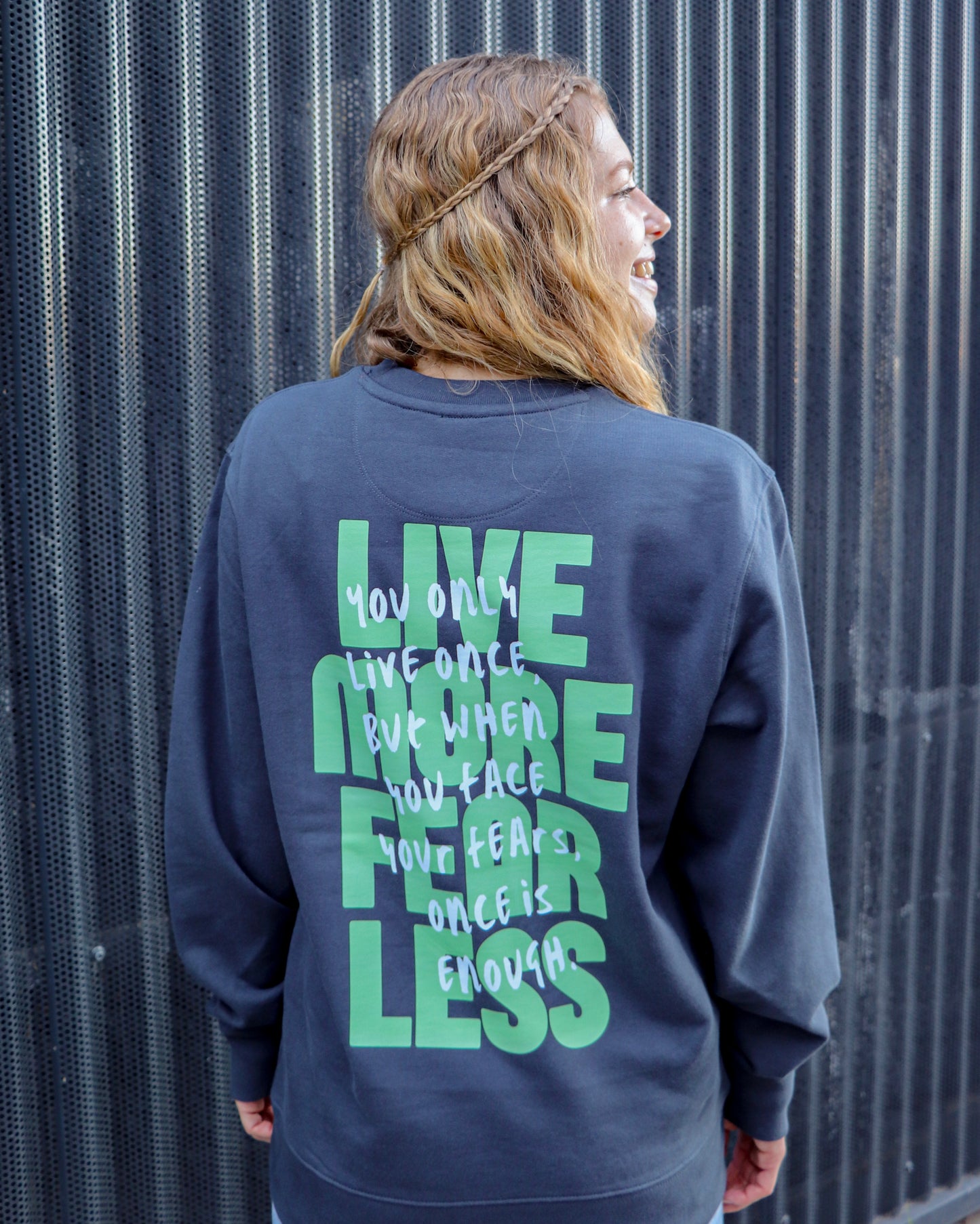 Live More Fear Less – Sudadera Azul Marino Unisex - New Citizen