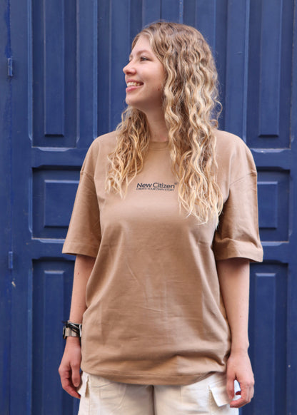 Básico New Citizen - Camiseta Oversize Camel - New Citizen